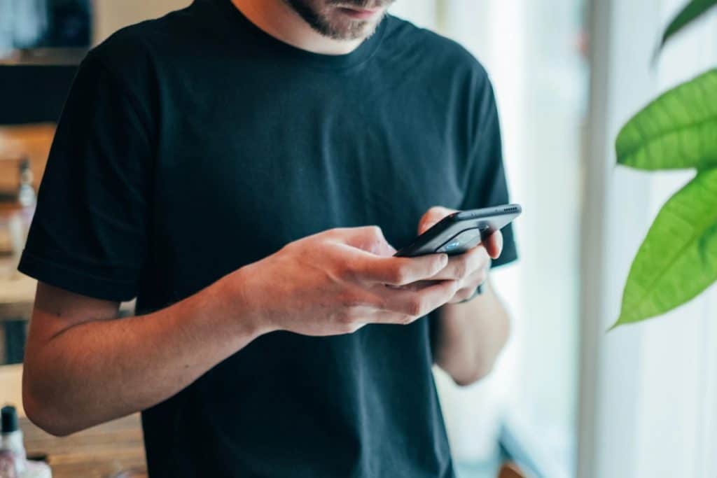 7-Smartphone-Features-You-Never-Knew-About Best Universal Phone & Tablet Holder Stand - GoDonut